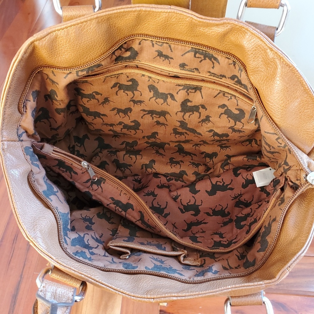 Next bag - Picture 2 of 3
